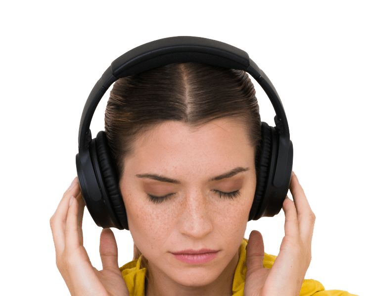 Mata tertutup gadis mendengarkan musik Transparan PNG