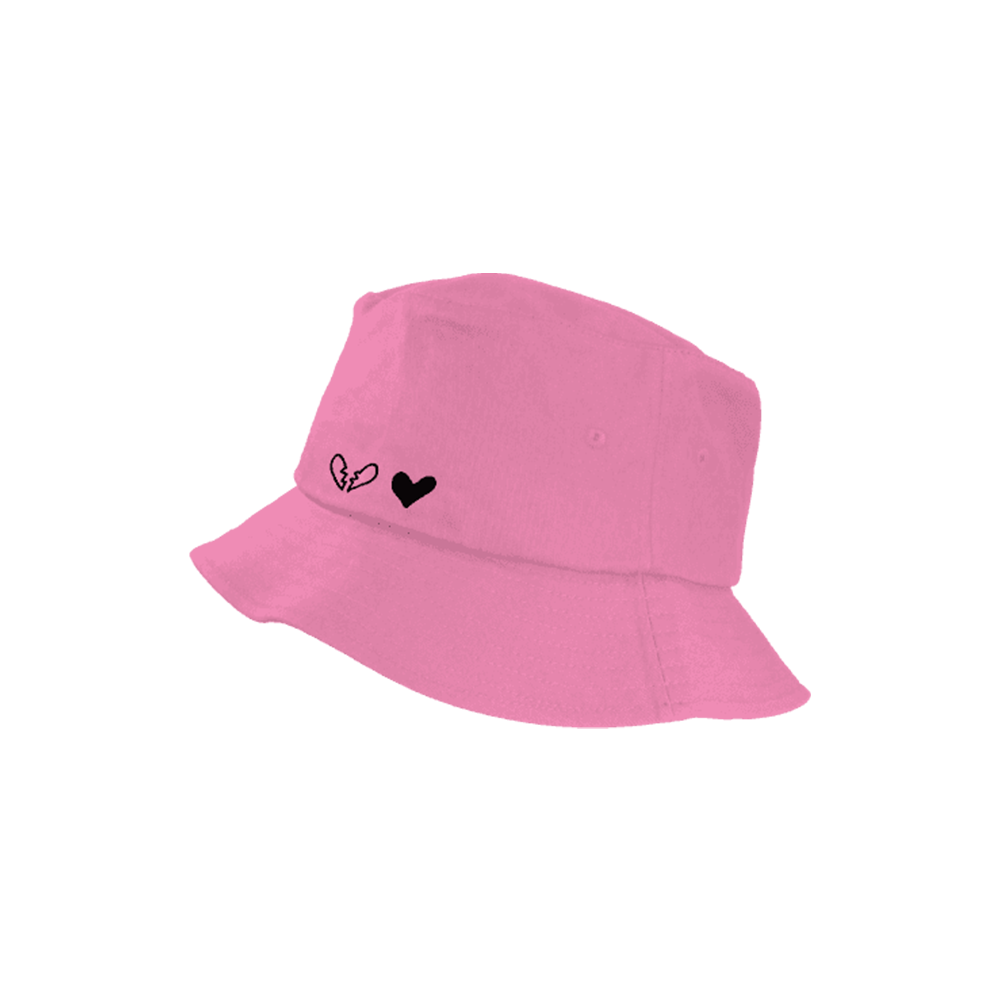 여성 핑크 모자 투명 배경입니다